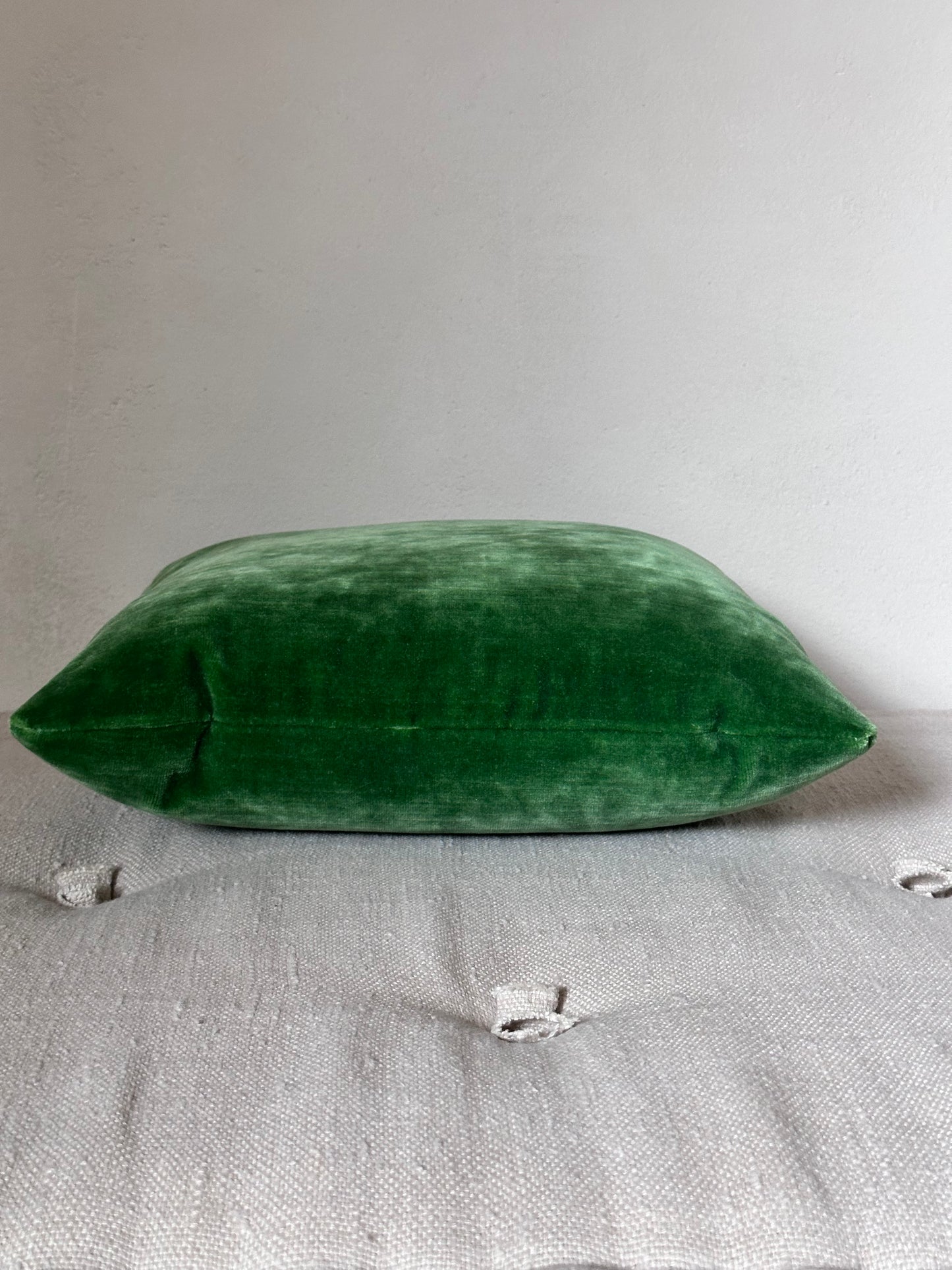 Emerald green velvet cushions